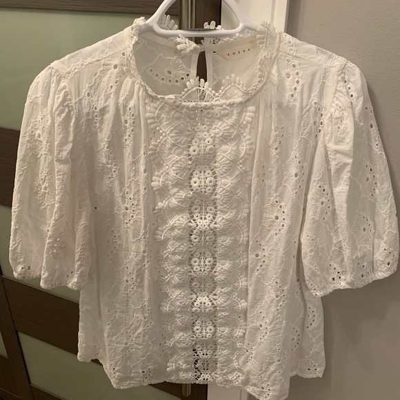 Adiva Tops - 🌸Host Pick 🌸Beautiful cotton blouse